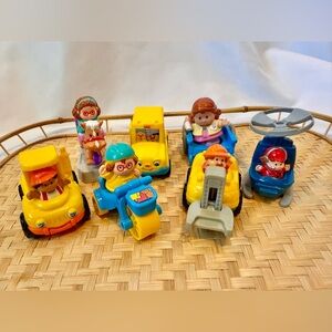 VTG Y2K Little People McDonald’s Toys- 8 Pieces